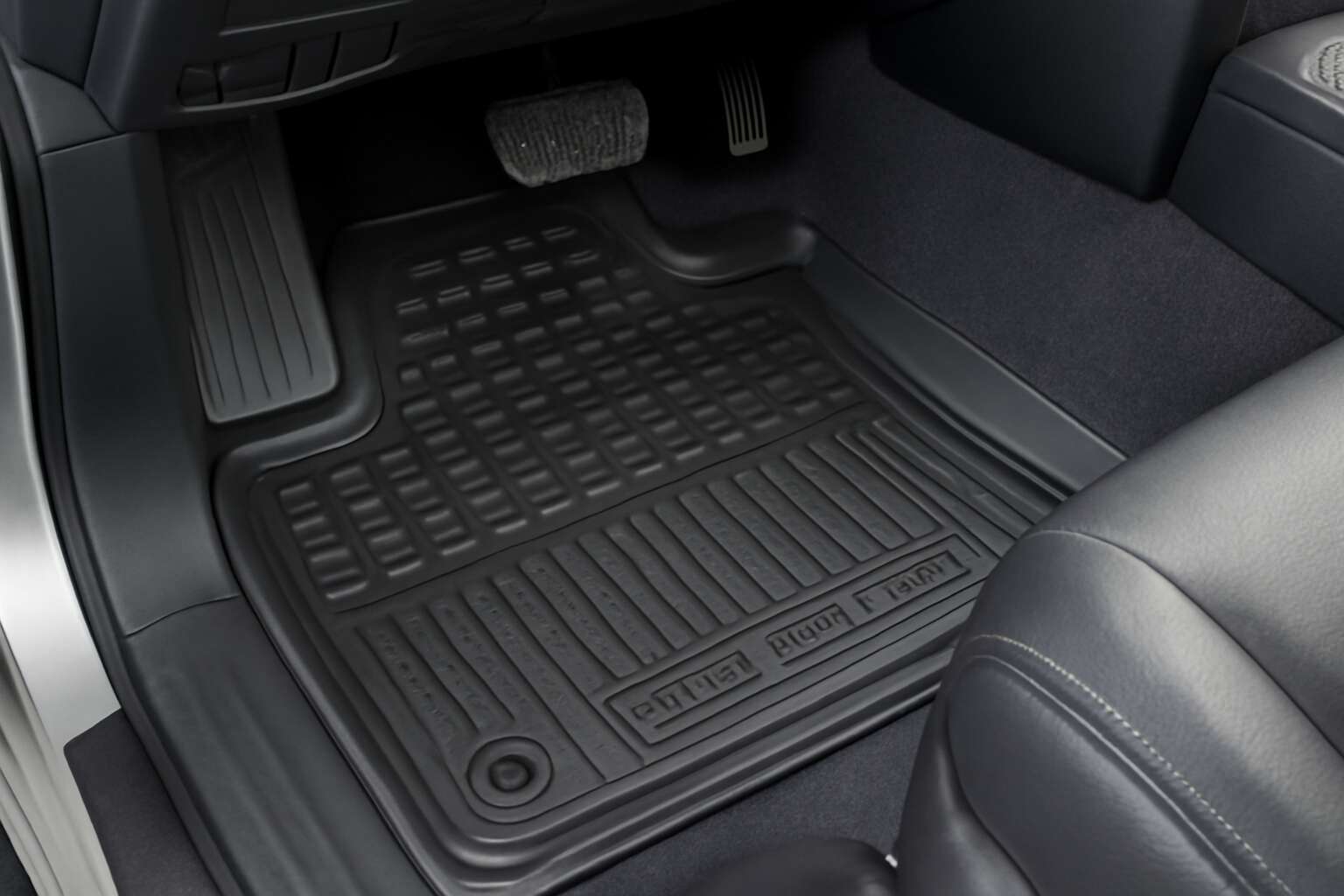 200 series land cruiser rubber floor mats