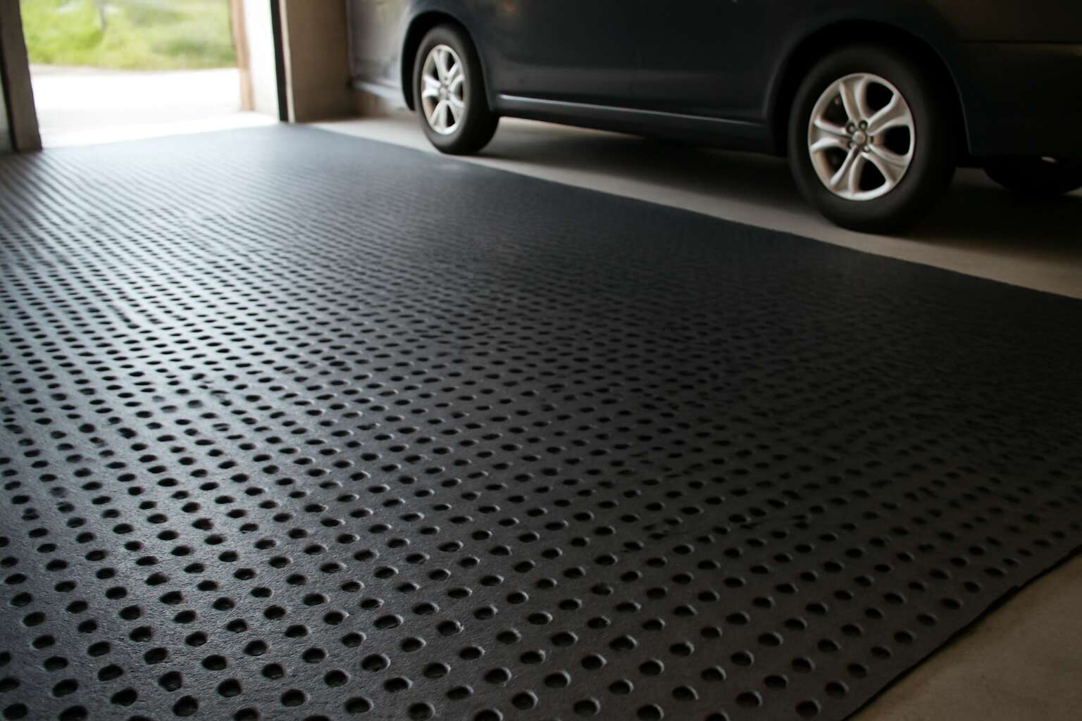 rubber floor mats for garage with holes