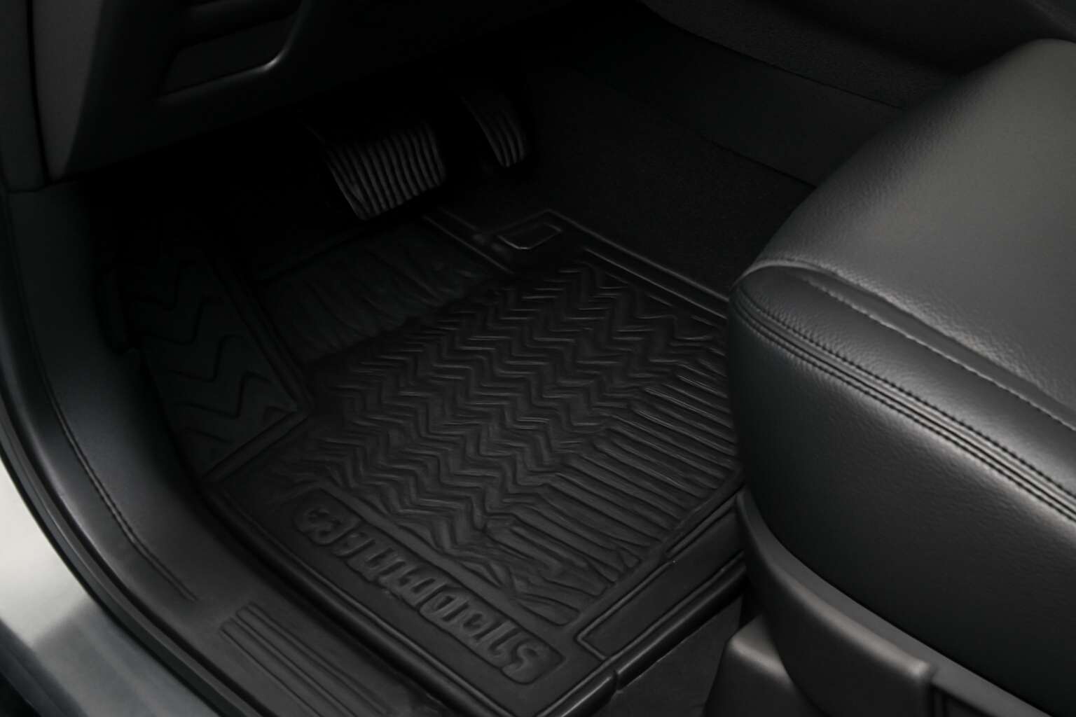 generated_image_6a7644ea7834e.jpg rubber floor mats mitsubishi outlander